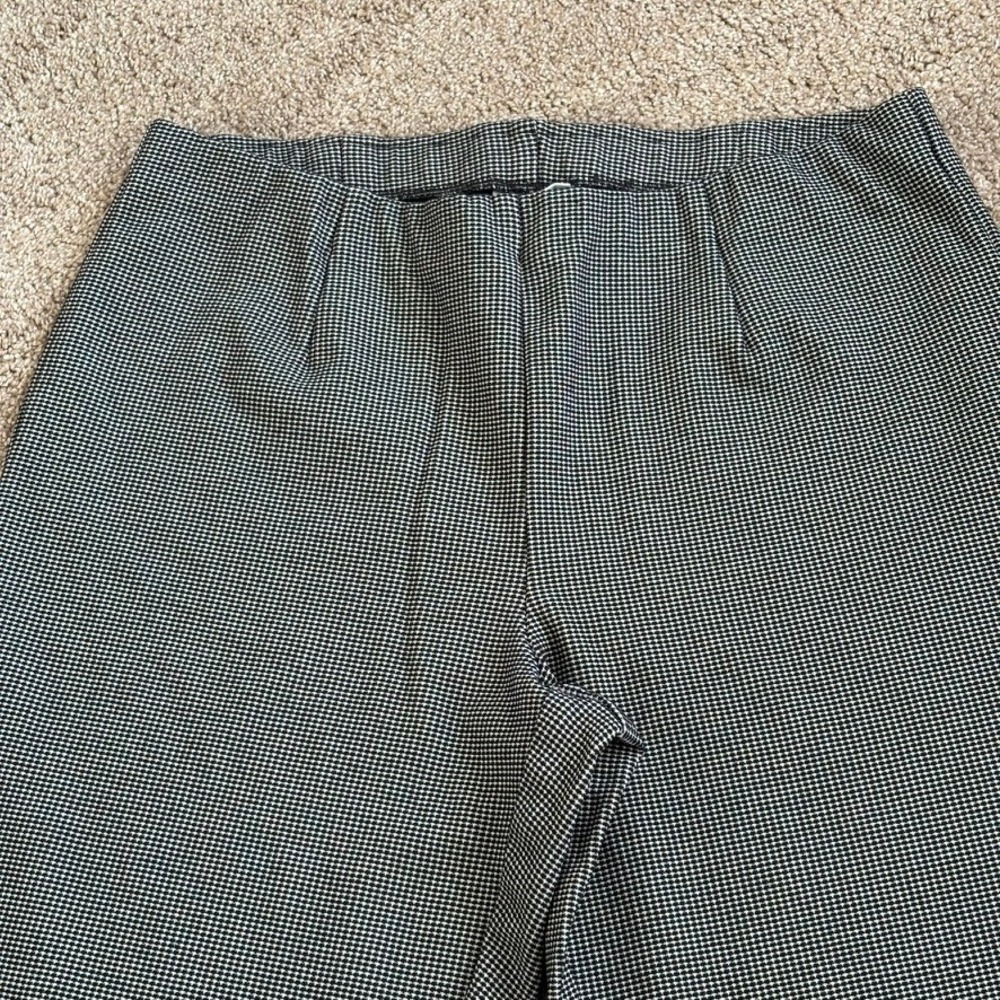 J. Jill Women Slim Leg Pant Ponte Houndstooth Medium Black White Stretch Pull On - Picture 3 of 7